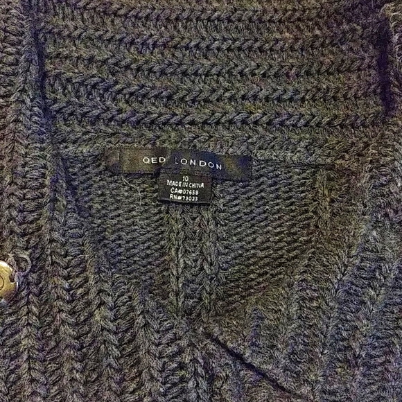 Knitted sweater/ cardagin - Picture 3 of 3